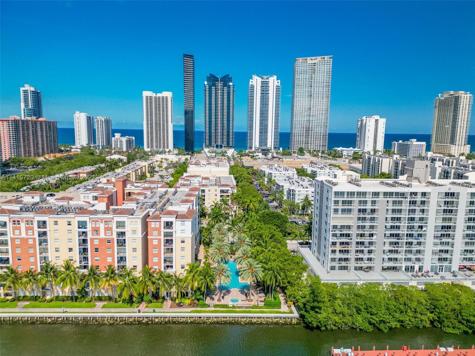 PORTO BELLAGIO CONDO - Residential
