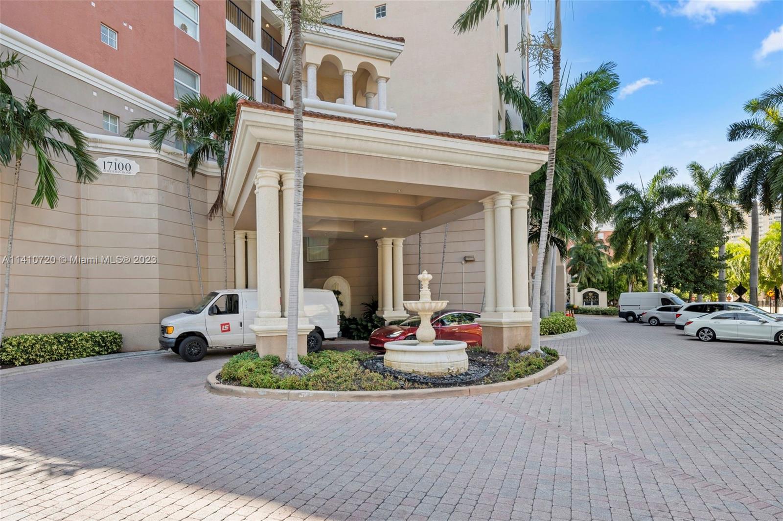 PORTO BELLAGIO CONDO - Residential