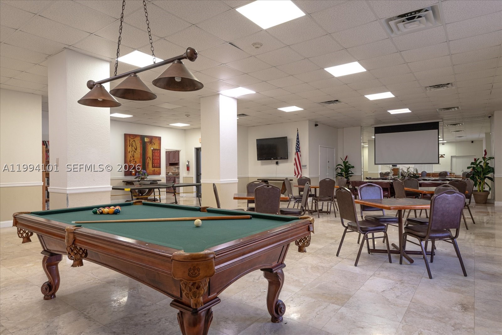 ALEXANDER TOWERS CONDO - Residential