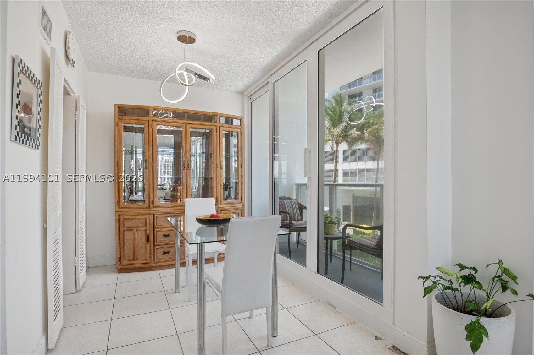 ALEXANDER TOWERS CONDO - Residential