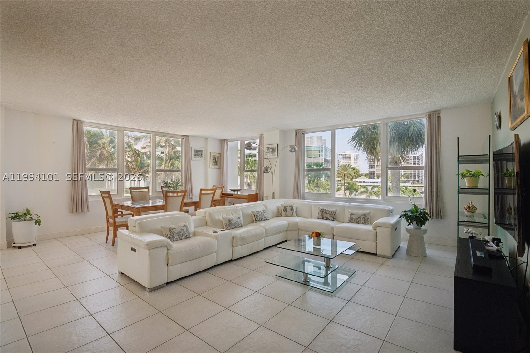 ALEXANDER TOWERS CONDO - Residential