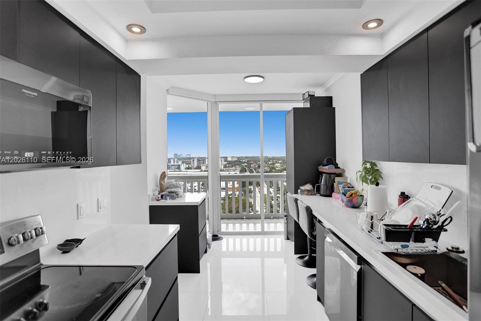 2000 ISL BLVD WILLIAMS IS - Residential Lease