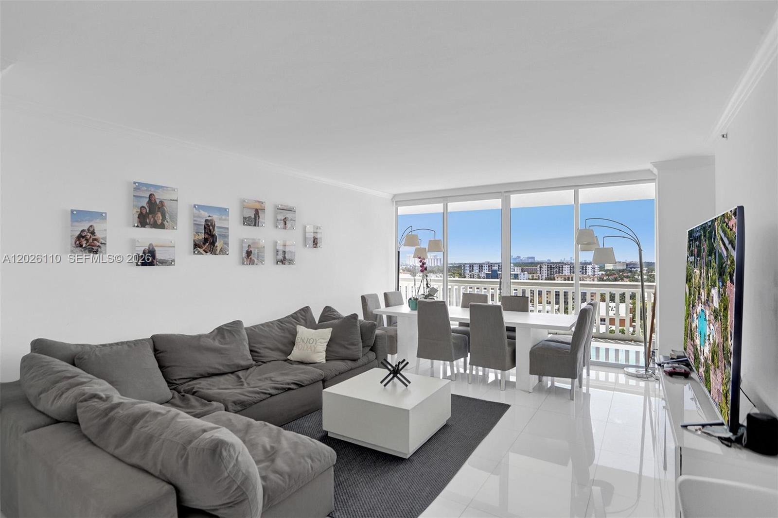 2000 ISL BLVD WILLIAMS IS - Residential Lease