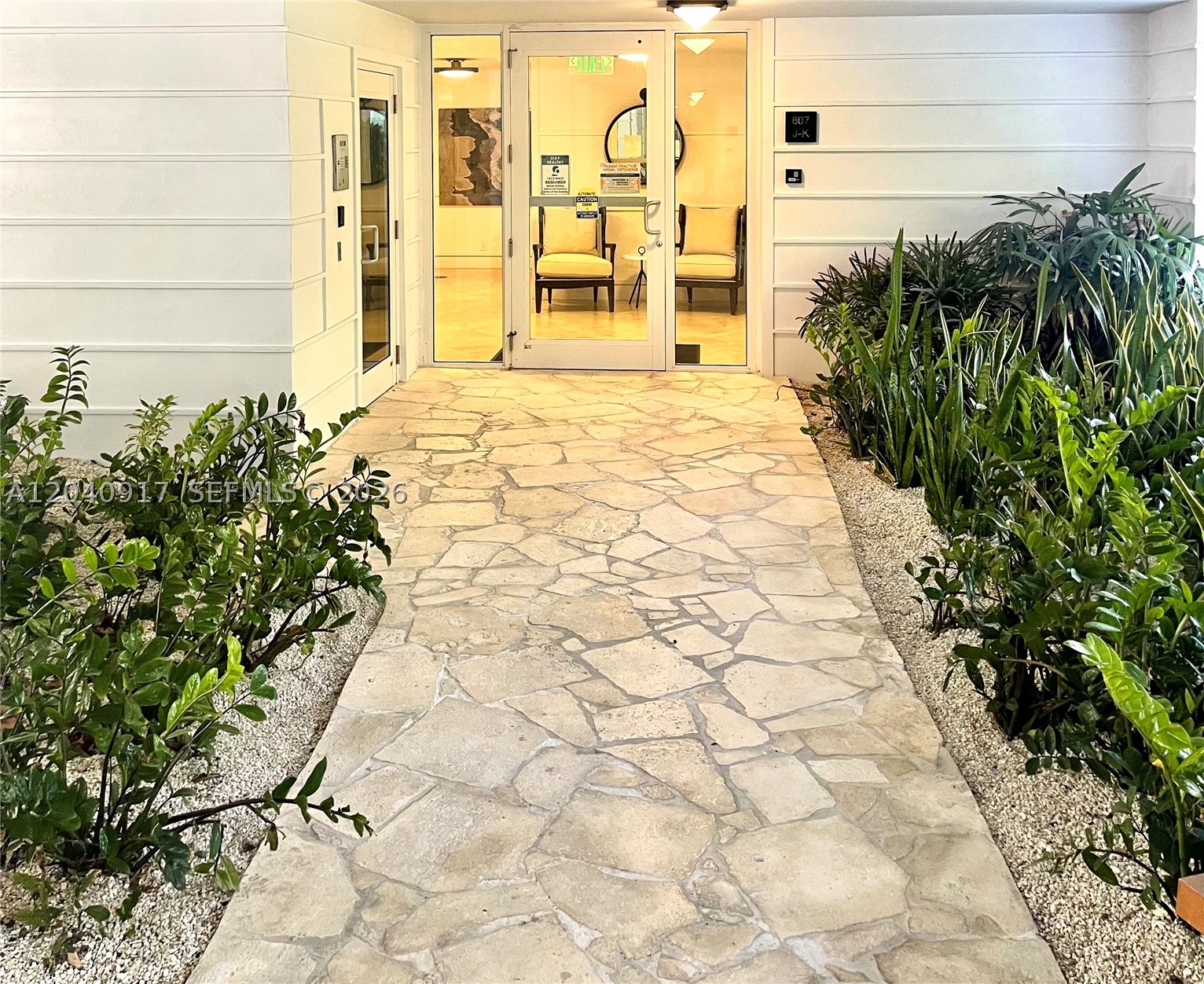 SANDS OF KEY BISCAYNE CON - Residential