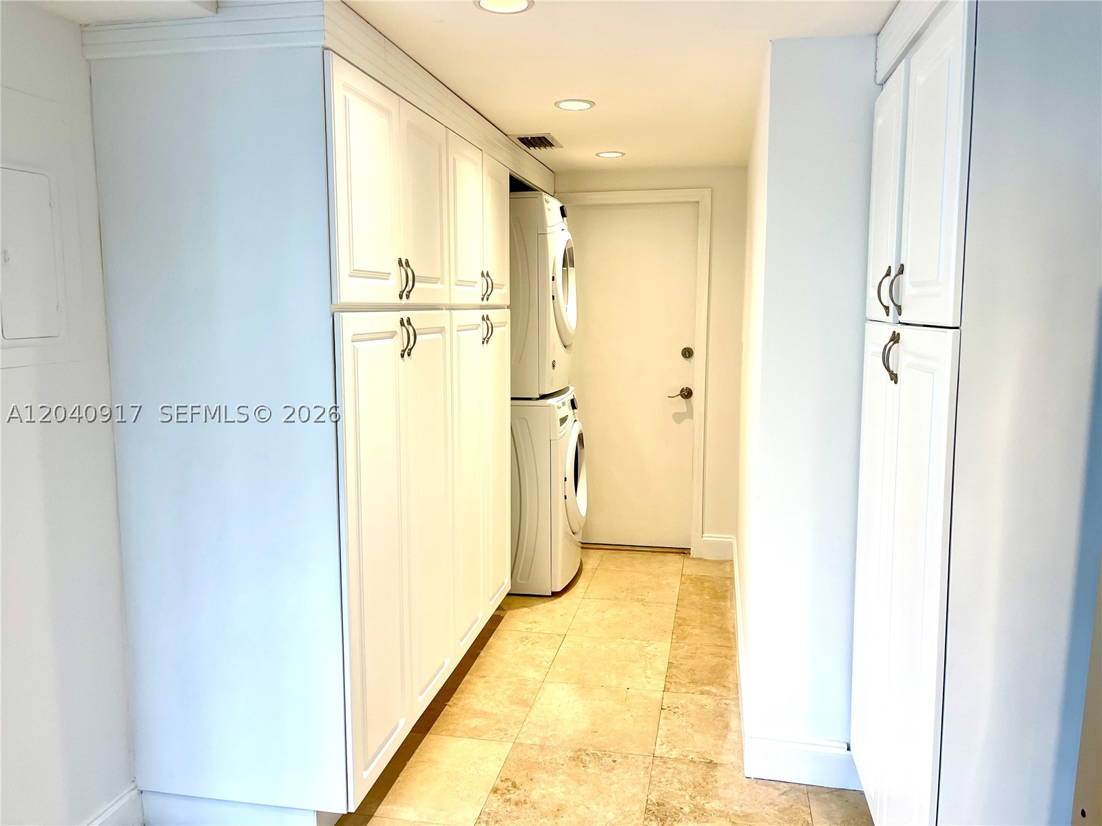 SANDS OF KEY BISCAYNE CON - Residential