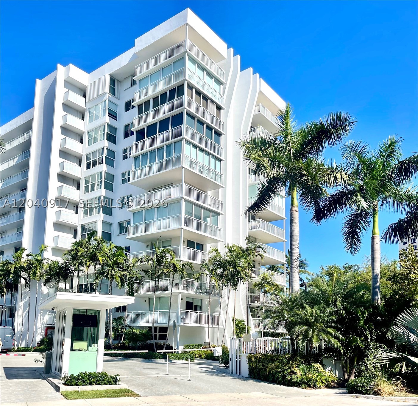 SANDS OF KEY BISCAYNE CON - Residential