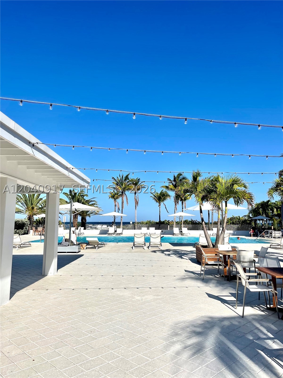 SANDS OF KEY BISCAYNE CON - Residential