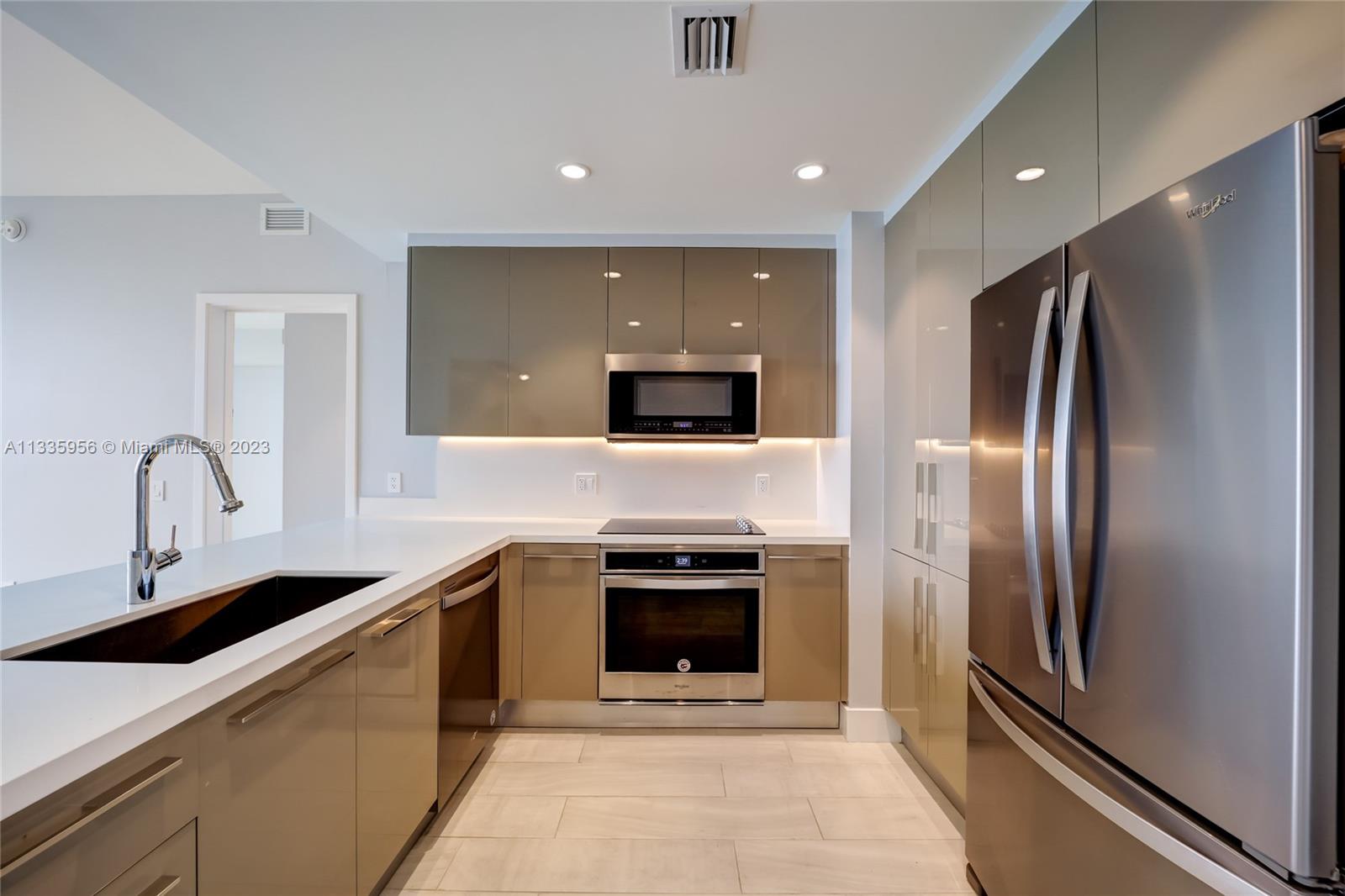 METROPICA NORTH TOWER ONE - Residential Lease