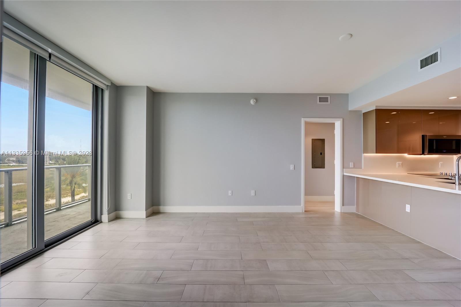 METROPICA NORTH TOWER ONE - Residential Lease