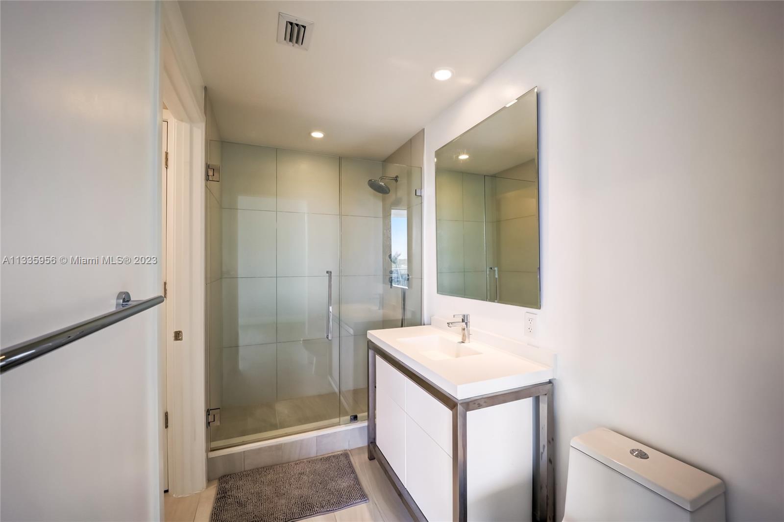 METROPICA NORTH TOWER ONE - Residential Lease