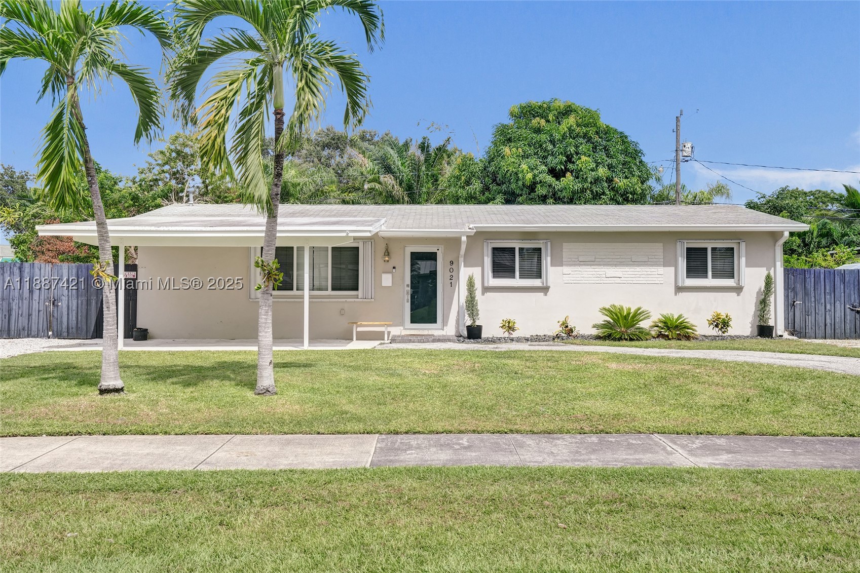 WHISPERING PINES EST SEC - Residential