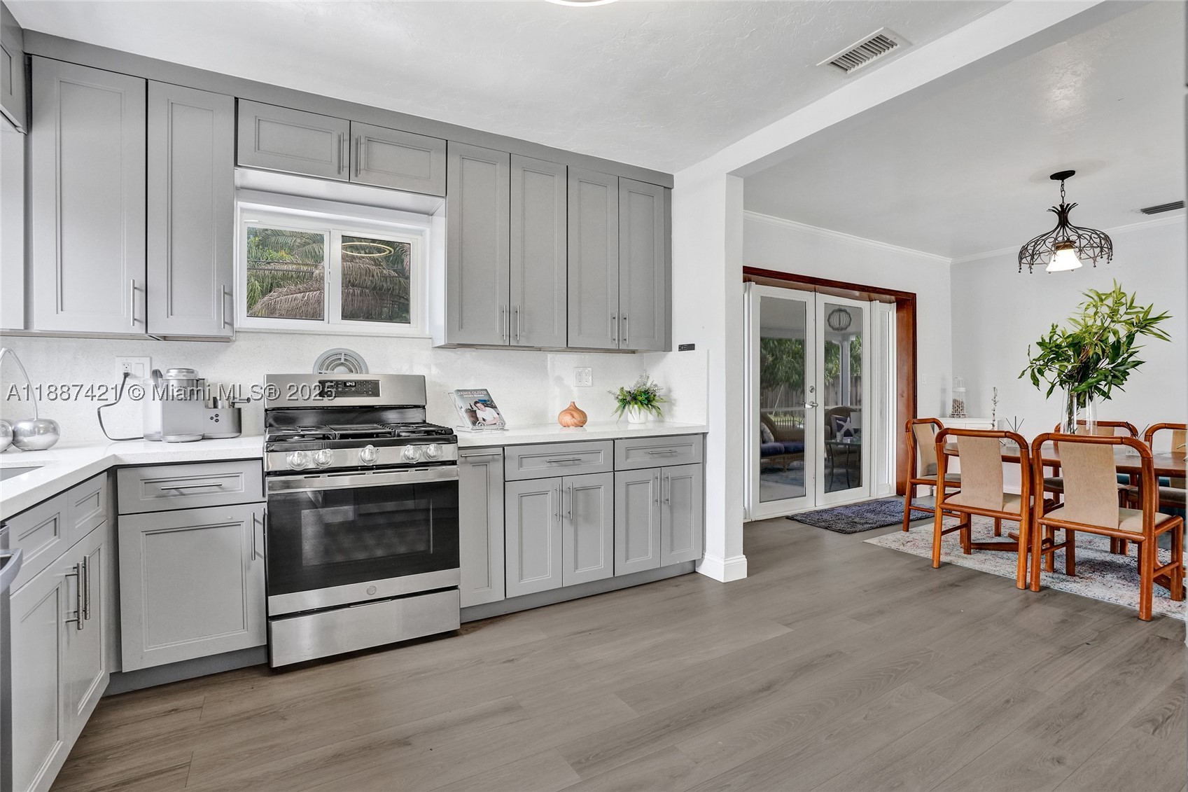 WHISPERING PINES EST SEC - Residential