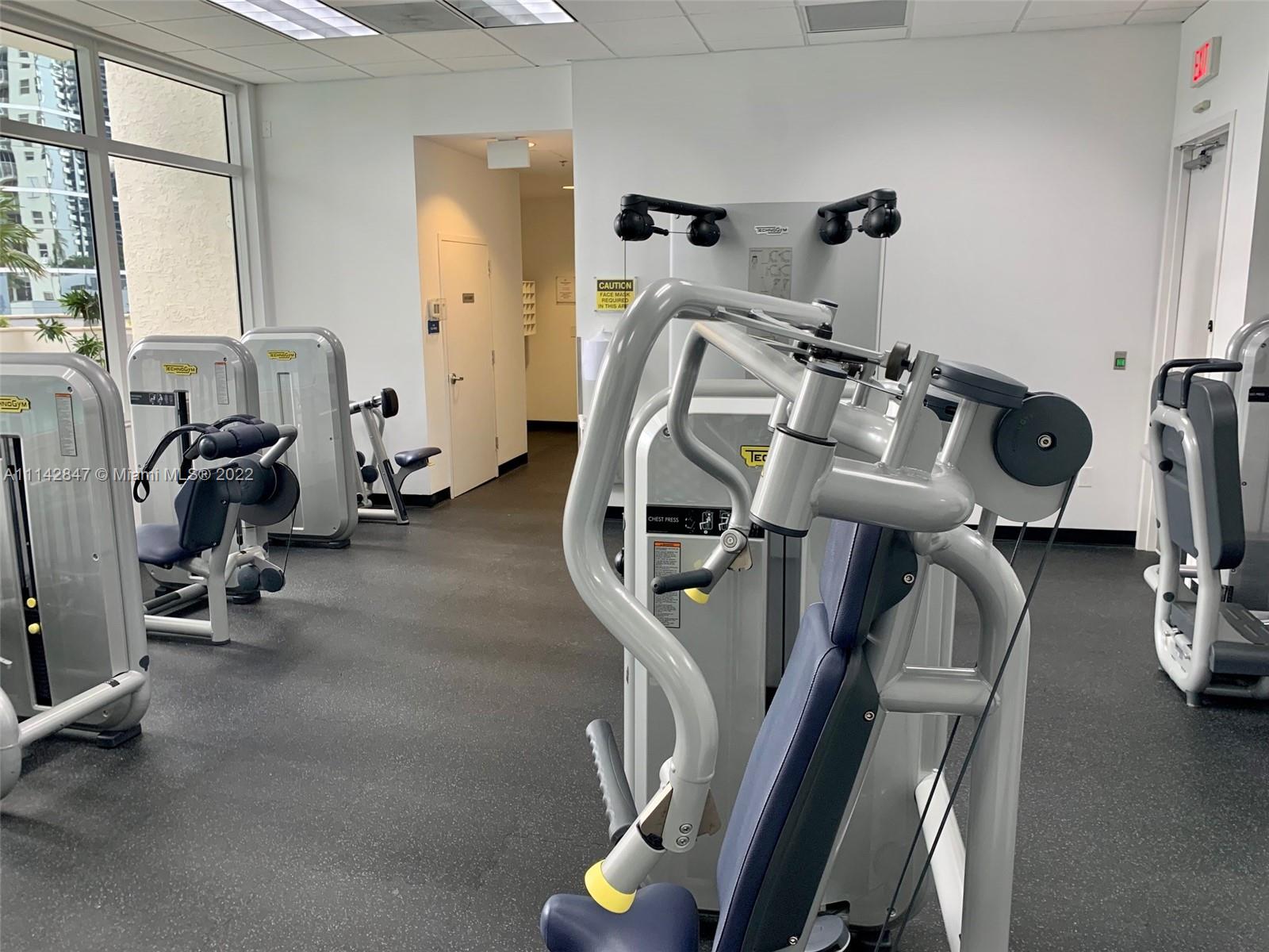 THE CLUB AT BRICKELL BAY - Residential