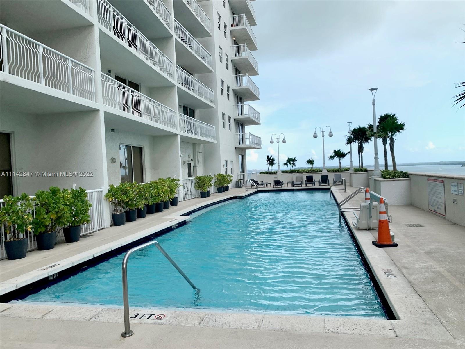 THE CLUB AT BRICKELL BAY - Residential