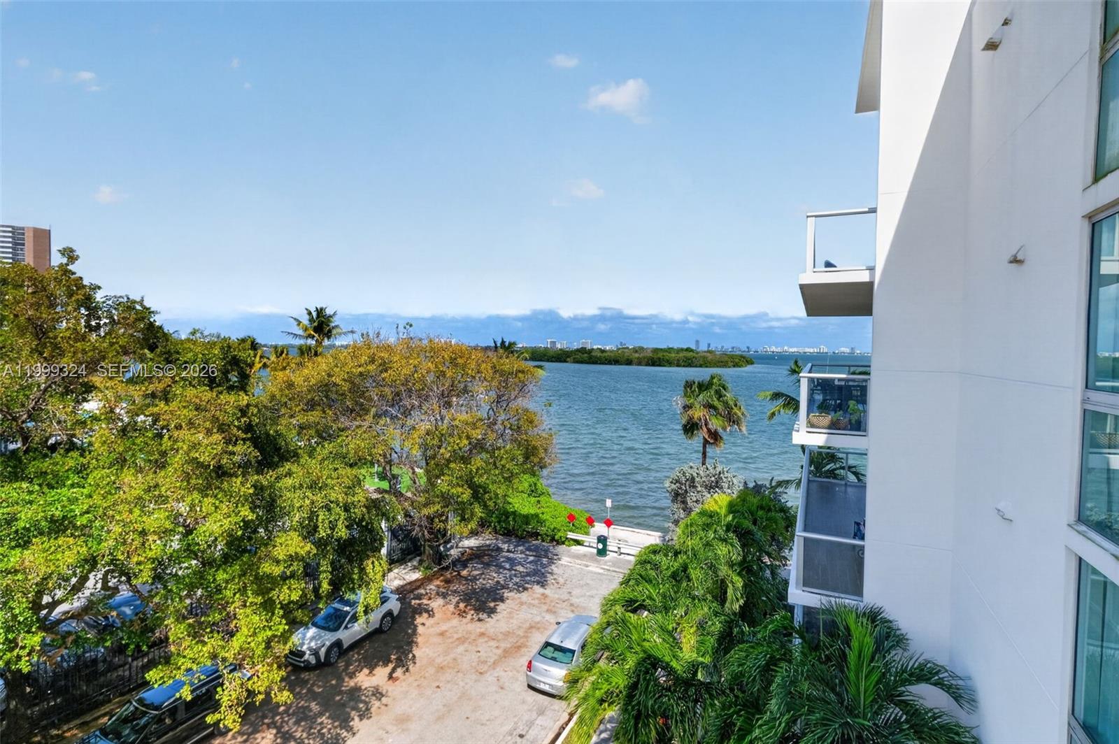 IOS ON THE BAY CONDO - Residential