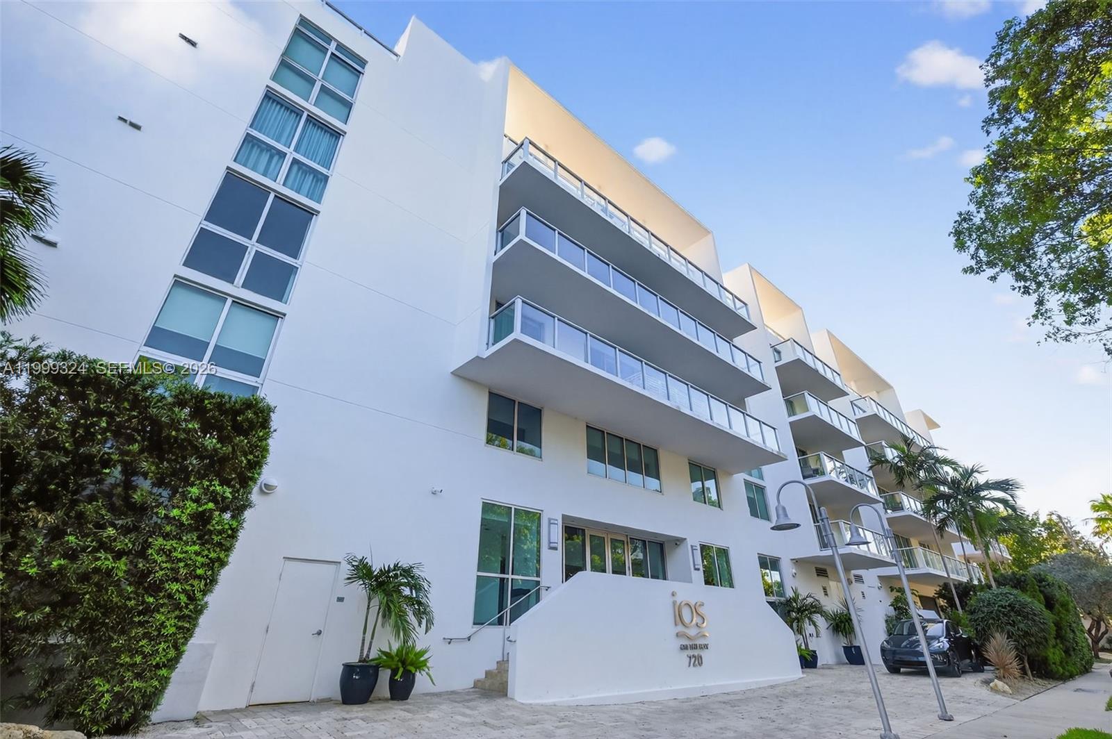 IOS ON THE BAY CONDO - Residential