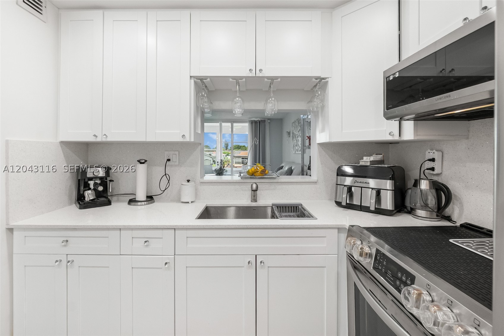 LIME BAY CONDOMINIUM 8 - Residential