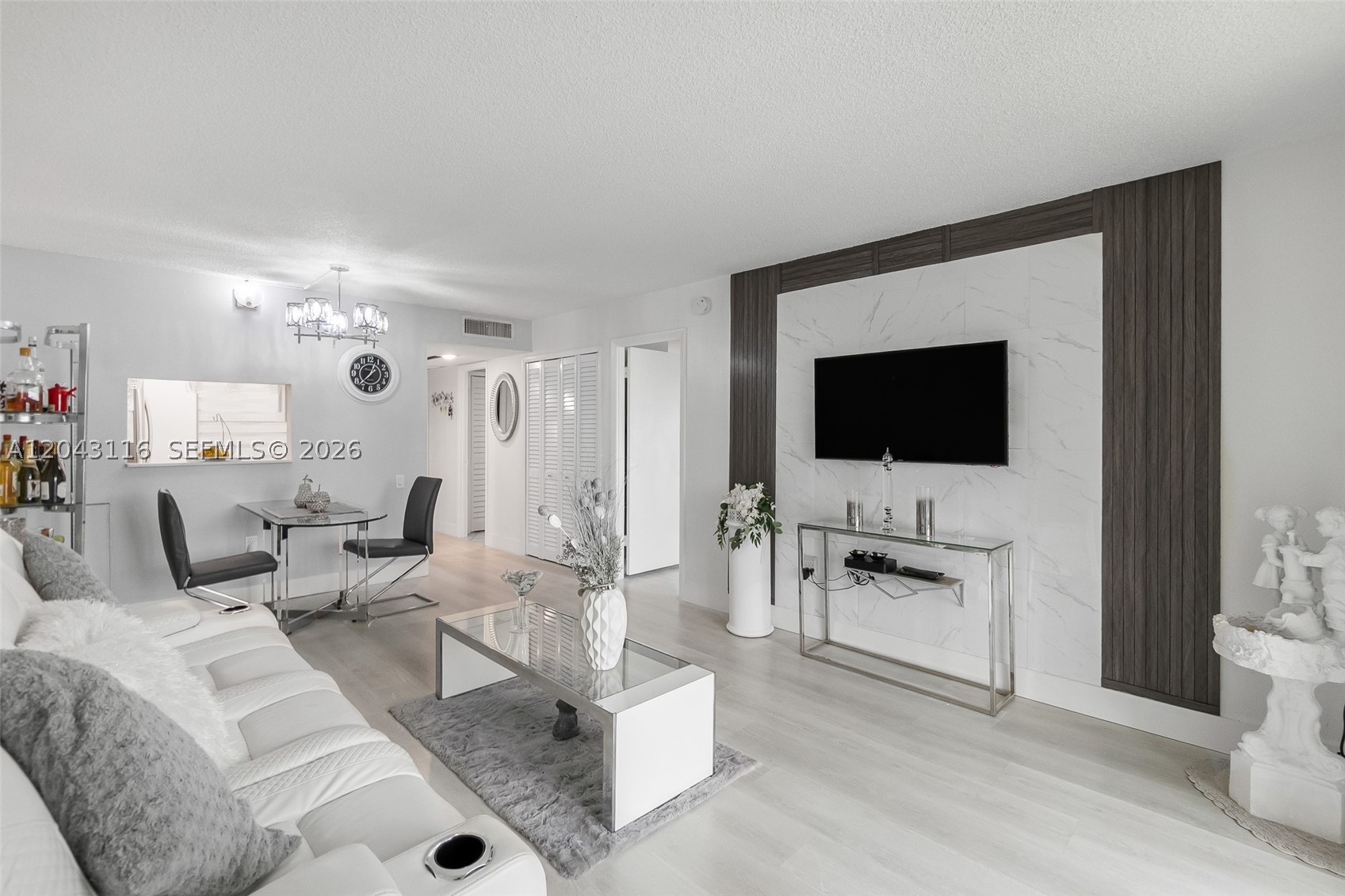 LIME BAY CONDOMINIUM 8 - Residential