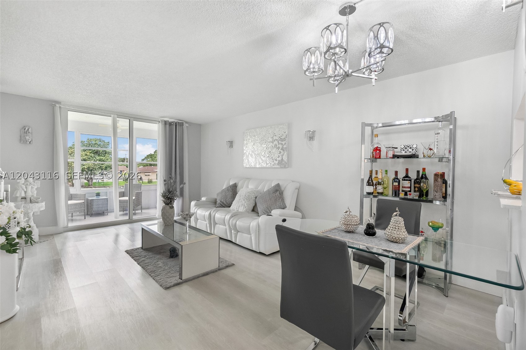 LIME BAY CONDOMINIUM 8 - Residential