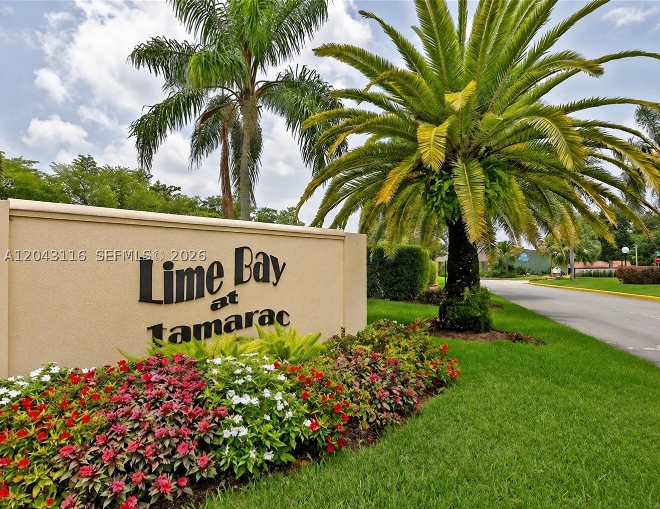 LIME BAY CONDOMINIUM 8 - Residential