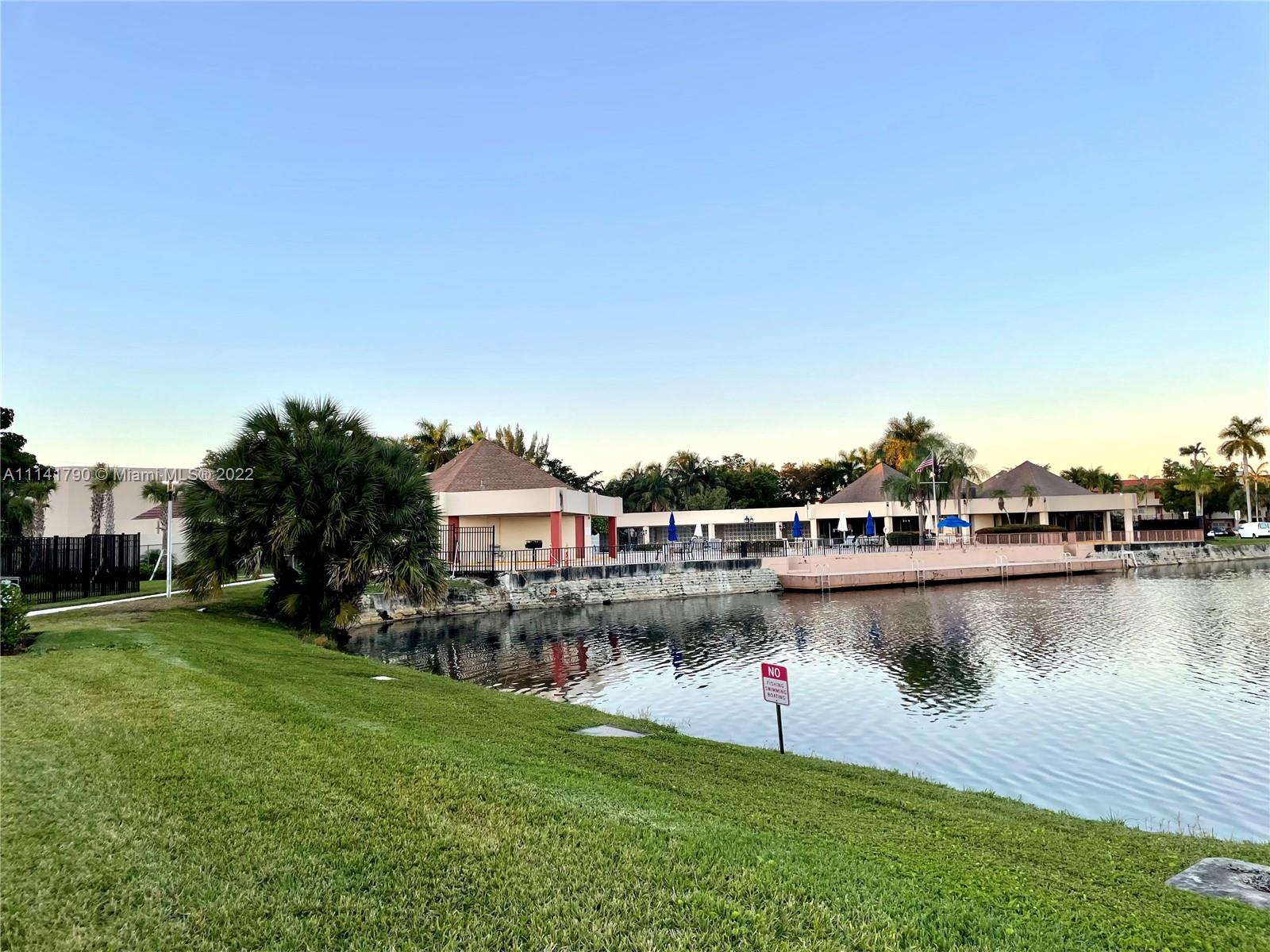 SUNRISE LAKES 2 CONDO - Residential