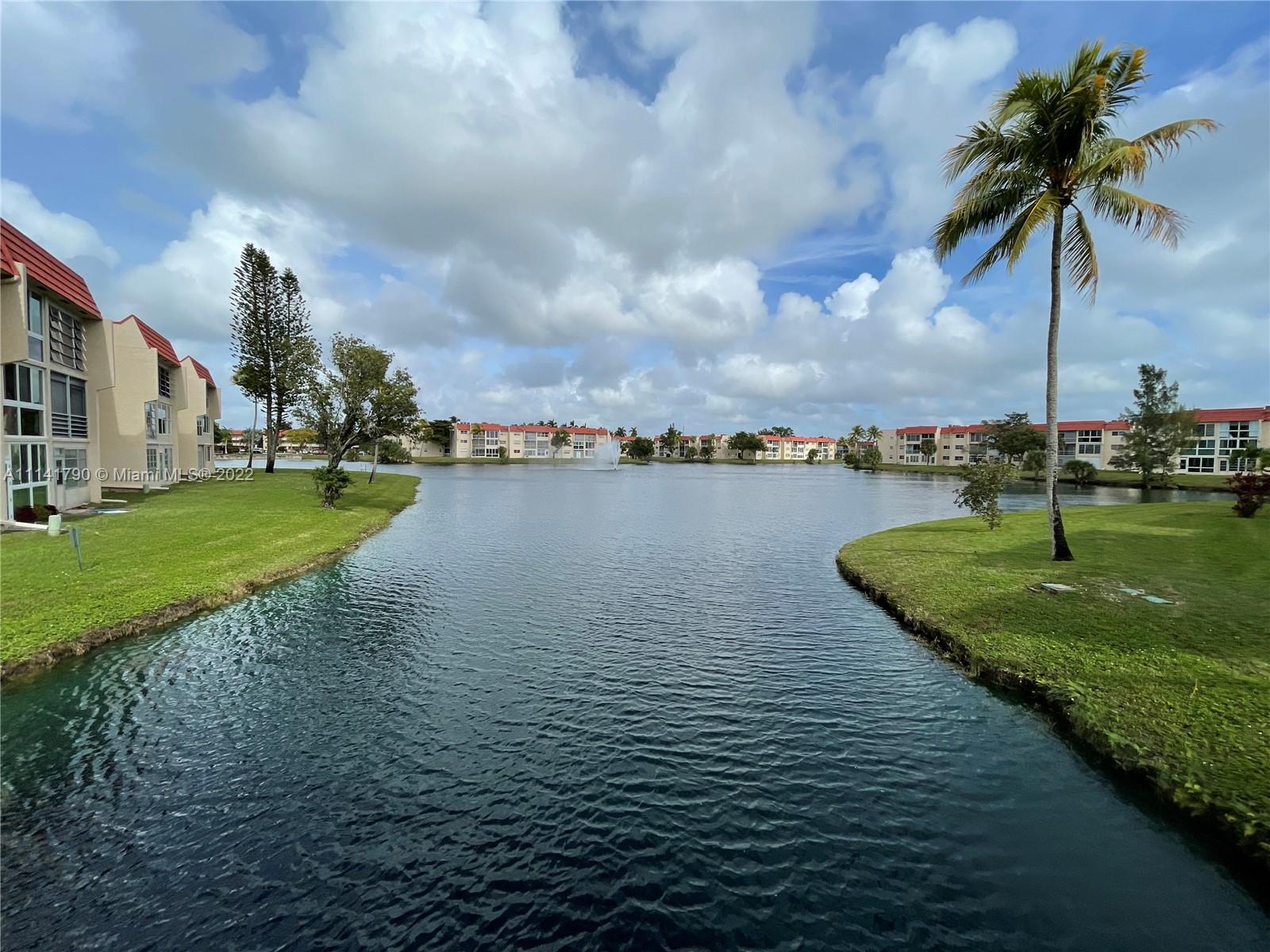 SUNRISE LAKES 2 CONDO - Residential