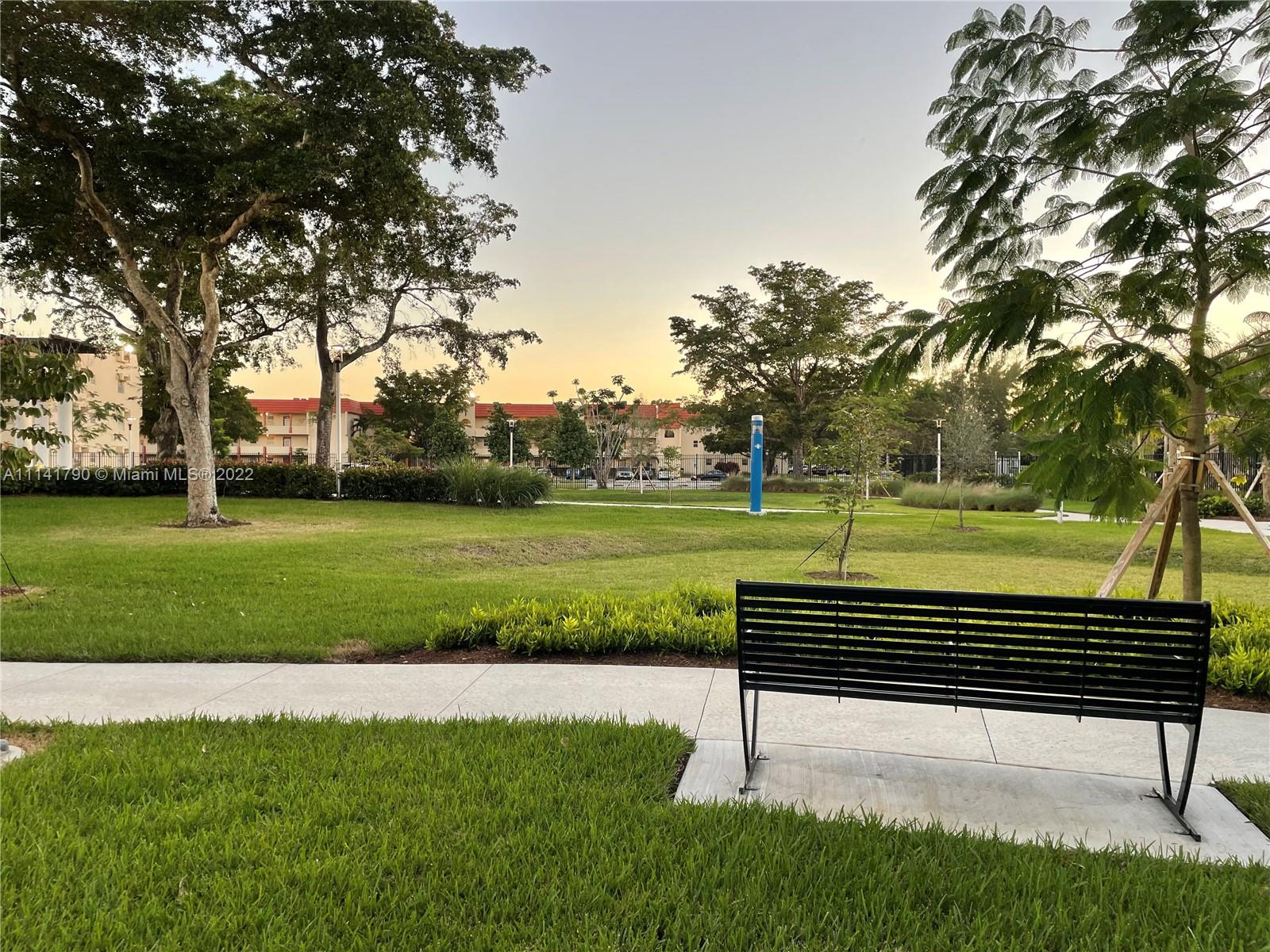 SUNRISE LAKES 2 CONDO - Residential