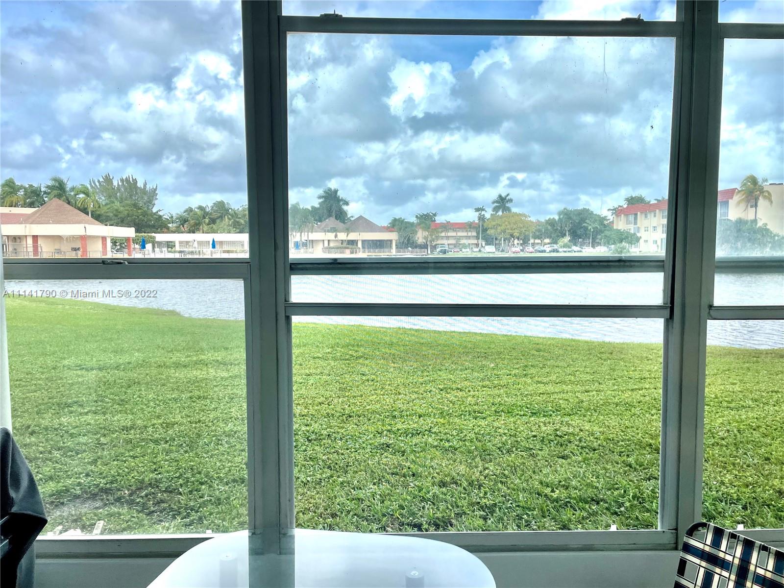 SUNRISE LAKES 2 CONDO - Residential