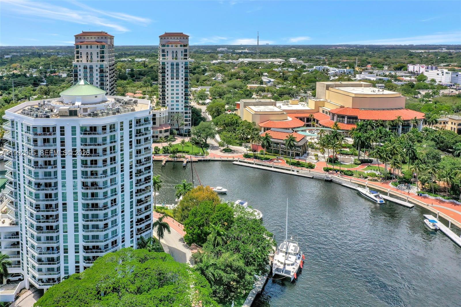 ESPLANADE ON THE NEW RIVE - Residential
