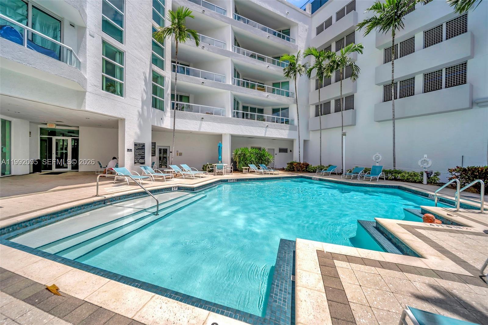 ESPLANADE ON THE NEW RIVE - Residential