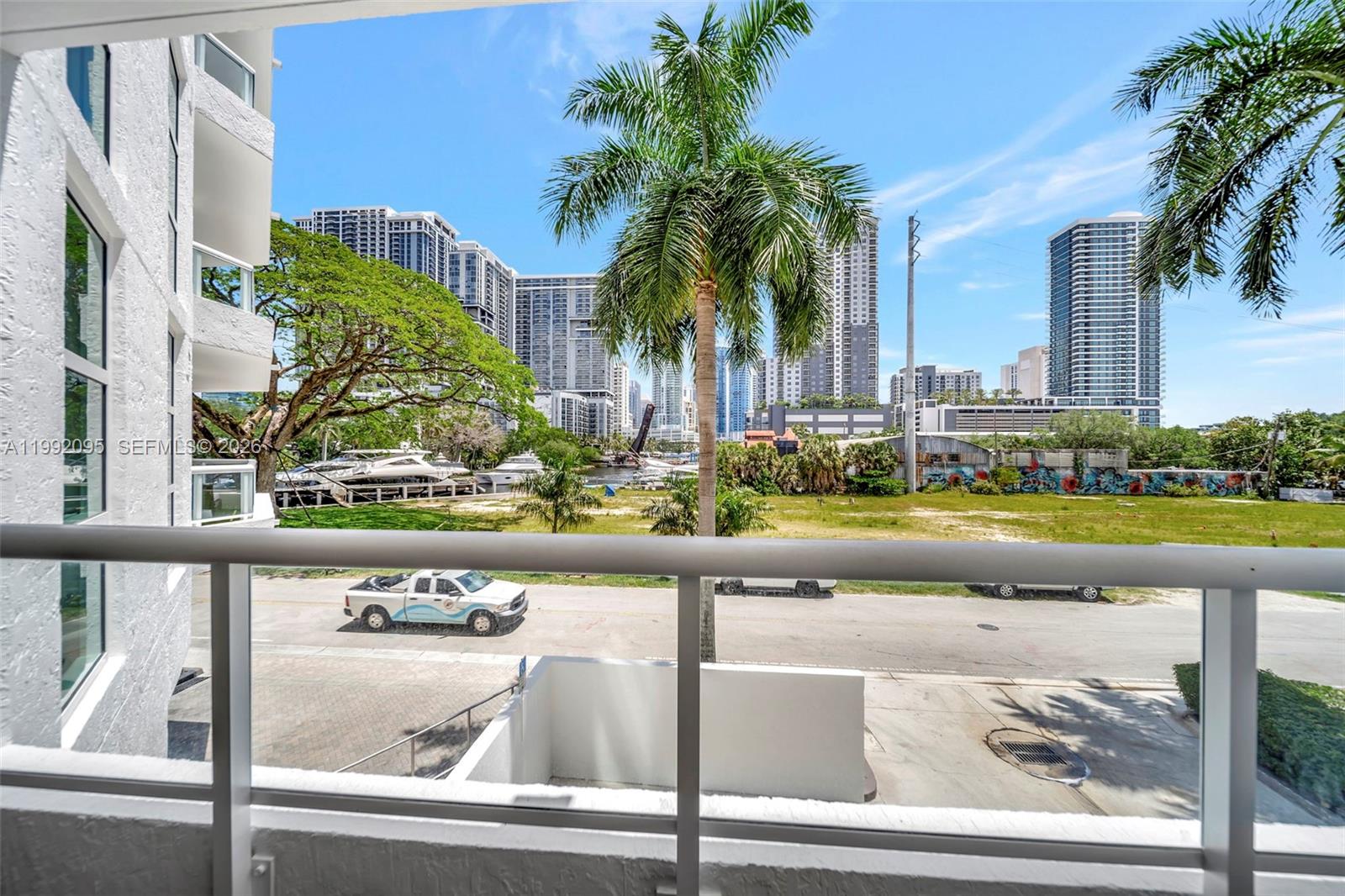 ESPLANADE ON THE NEW RIVE - Residential