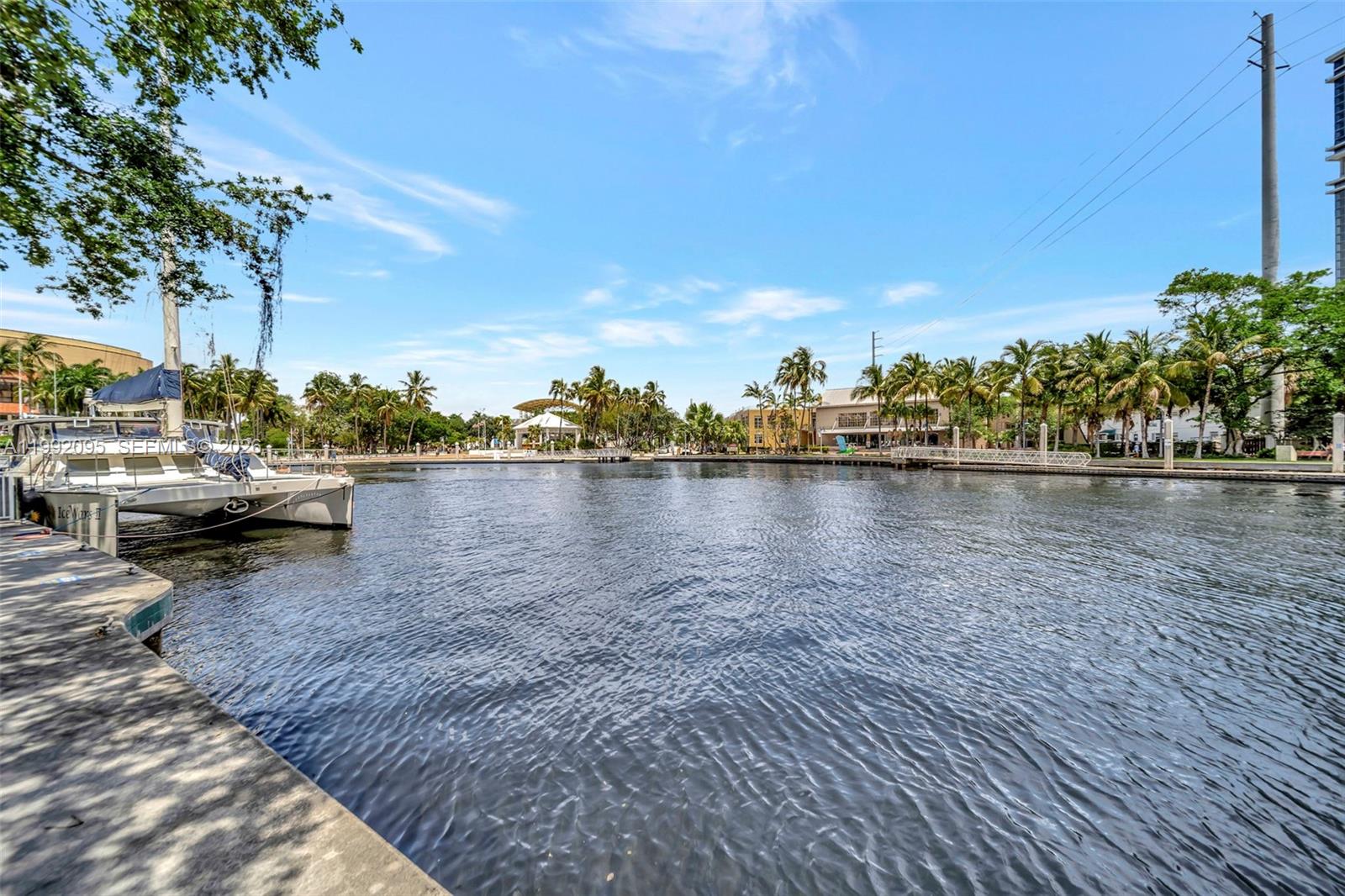 ESPLANADE ON THE NEW RIVE - Residential