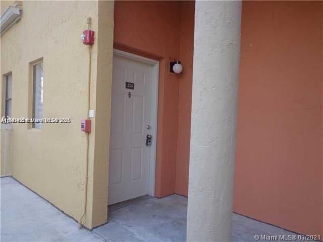VILLAS AT LAKEVIEW CONDO - Residential