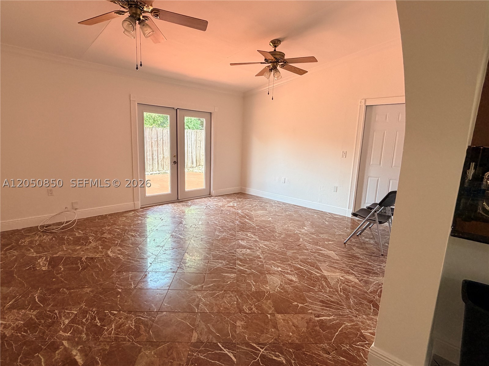 SUNSET MANSIONS - Residential Lease