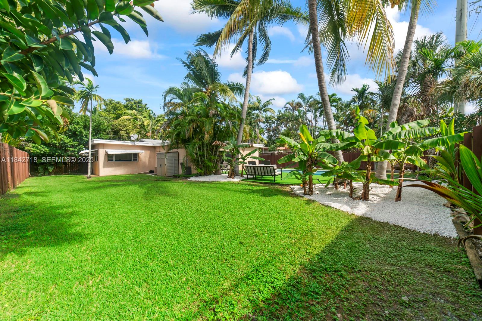 Amazing convert 4/3 potential 5 rooms 2 full bathrooms, money corporate machine gross , almost 1897 SQFT, brand new Ac, Pool heater, New pool, turf backyard, great oprtuniyty to own a dream house or great invest and i much more , 175k average gross past years ready for do Airbnb, or living in luxury style , don't miss this oportunity