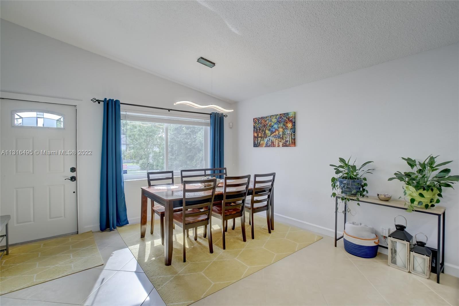 WATERVIEW ISLES - Residential