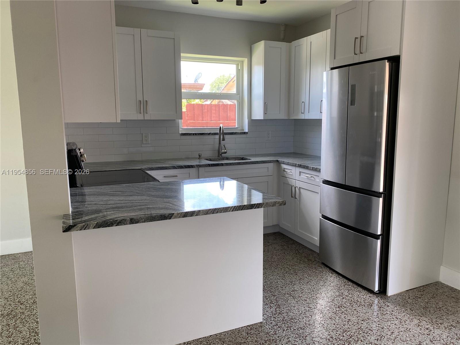 BREEZY ACRES - Residential Lease