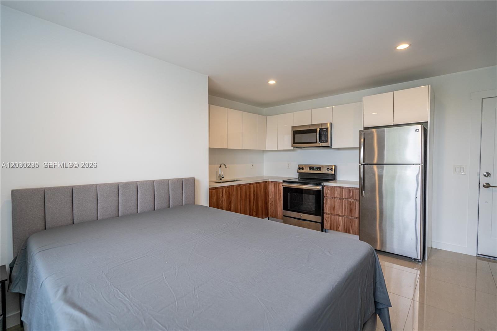 OCEANSIDE SEC ISLE OF NOR - Residential Lease