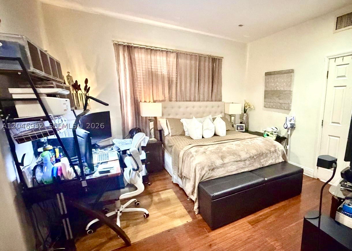JEFFERSON PLACE CONDO - Residential