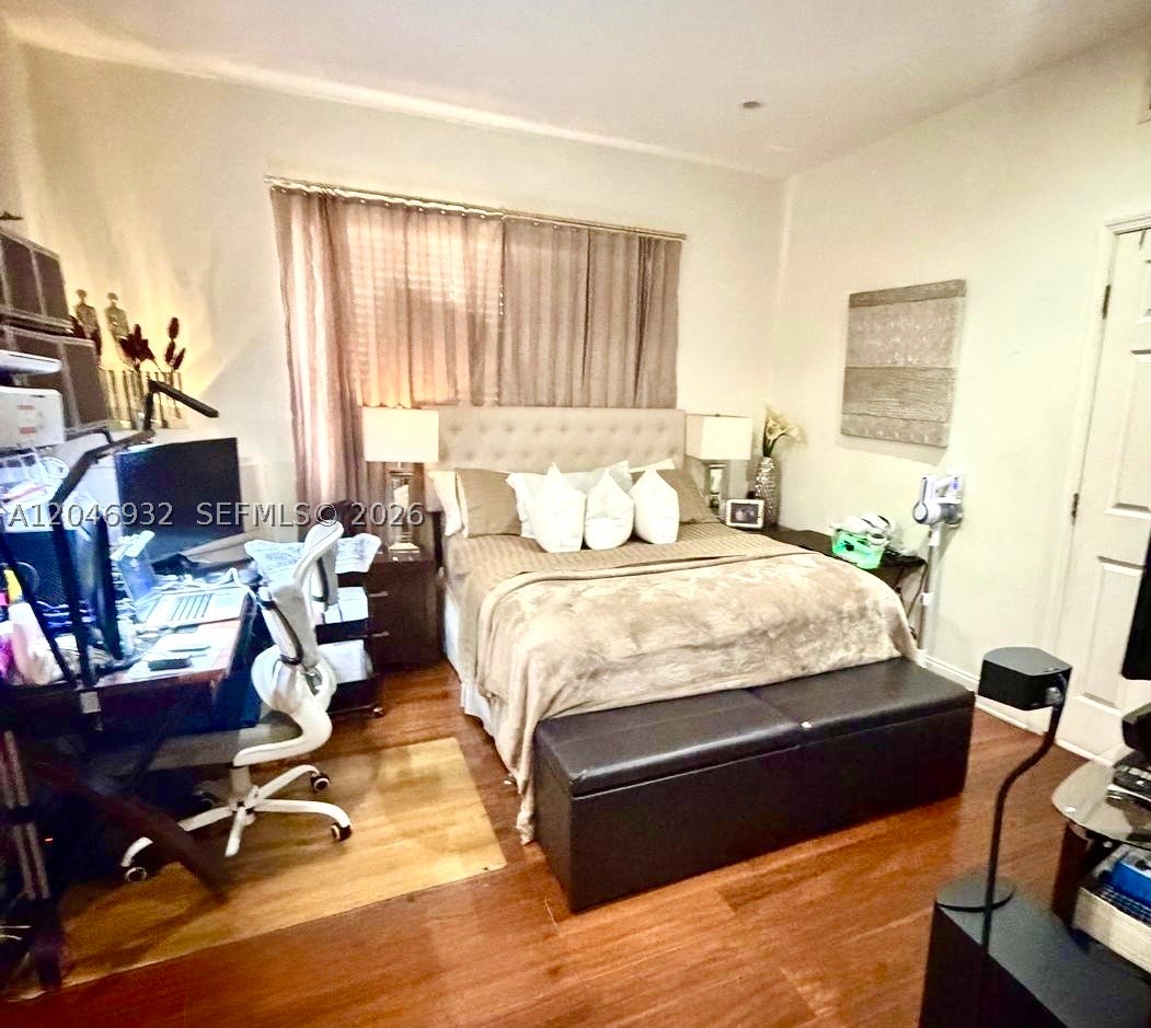 JEFFERSON PLACE CONDO - Residential