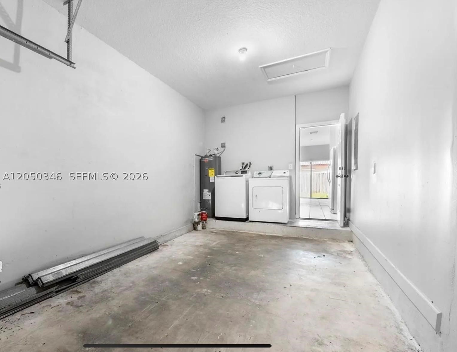 SILVER PALM HOMES - Residential