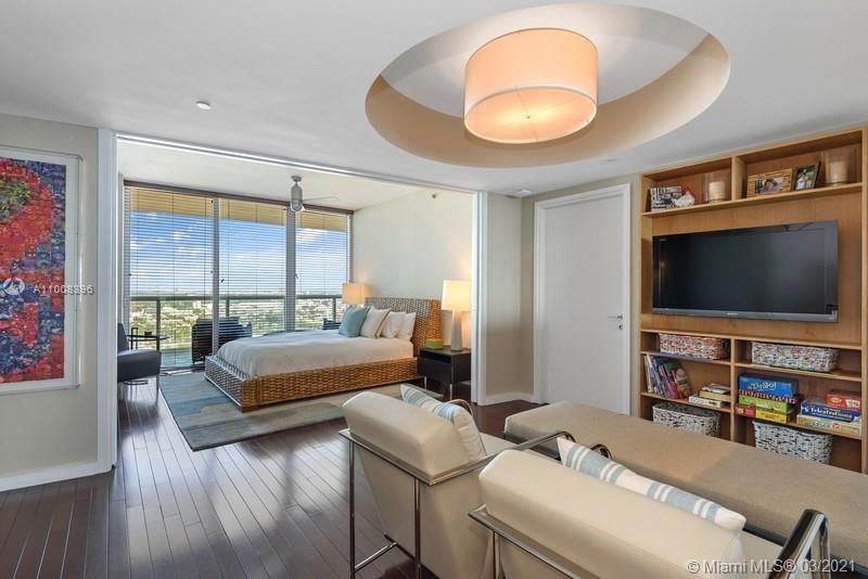 ICON CONDO - Residential