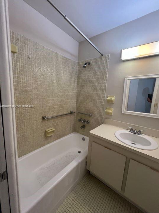 STAR LAKES ESTATES NO 3 C - Residential