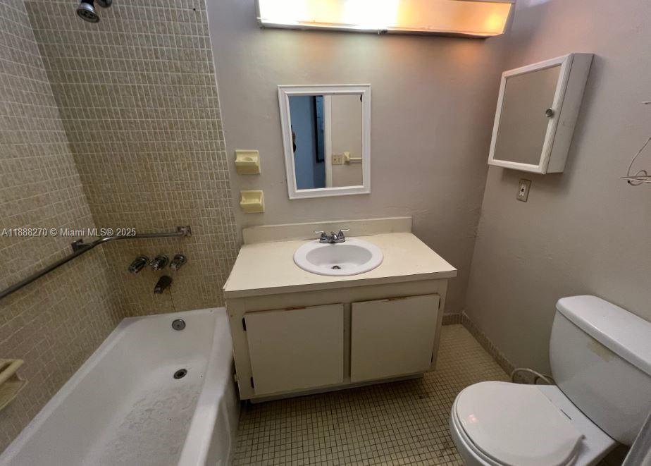 STAR LAKES ESTATES NO 3 C - Residential