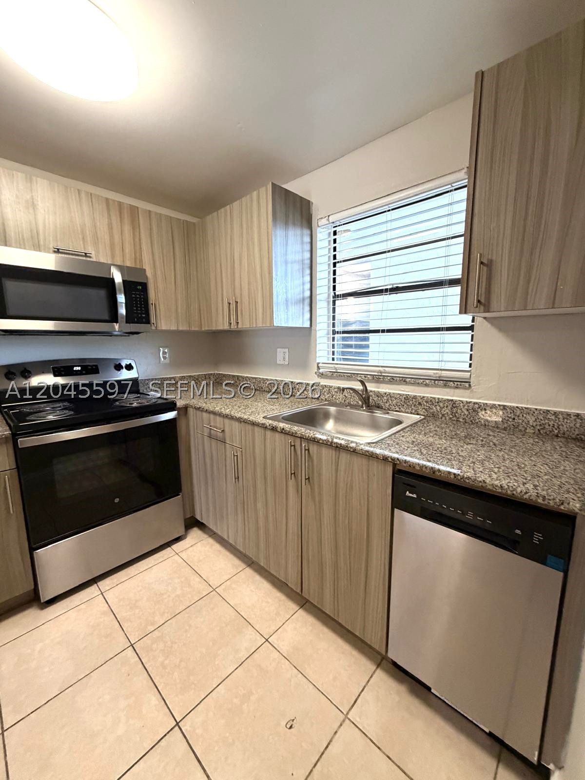 MISSION LAKE - Residential Lease