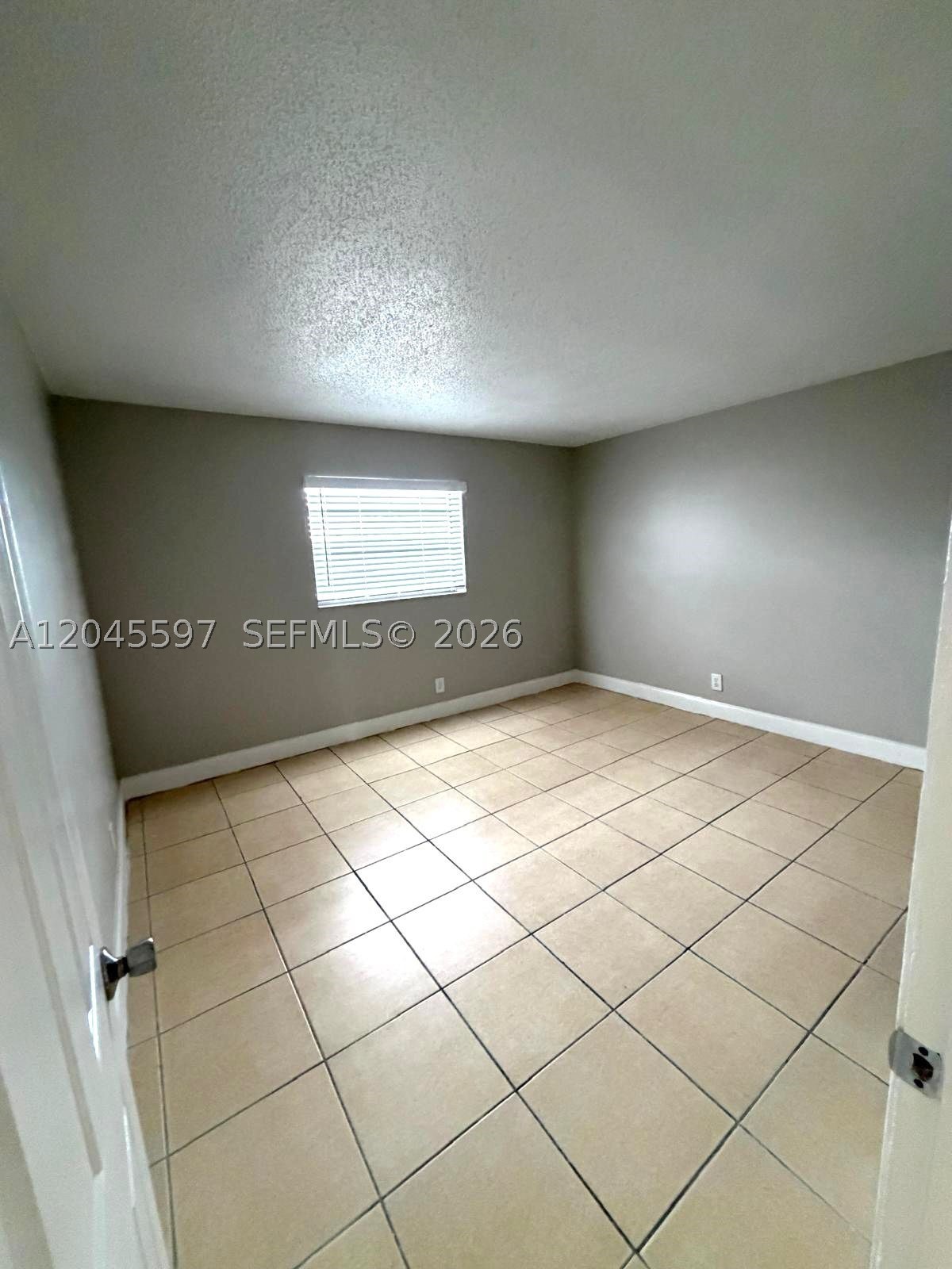 MISSION LAKE - Residential Lease