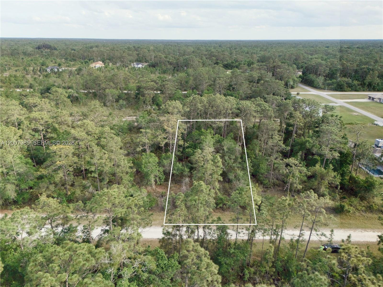 INDIAN LAKE ESTATES - Land