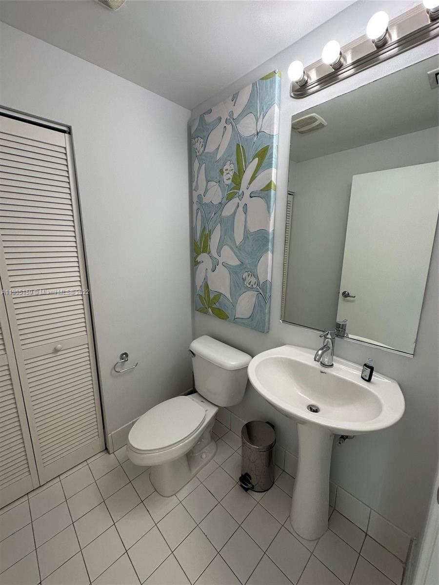 MARINABLUE CONDO - Residential Lease