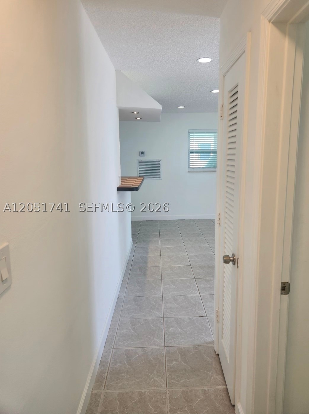 TAMARAC LAKES NORTH - Residential Lease