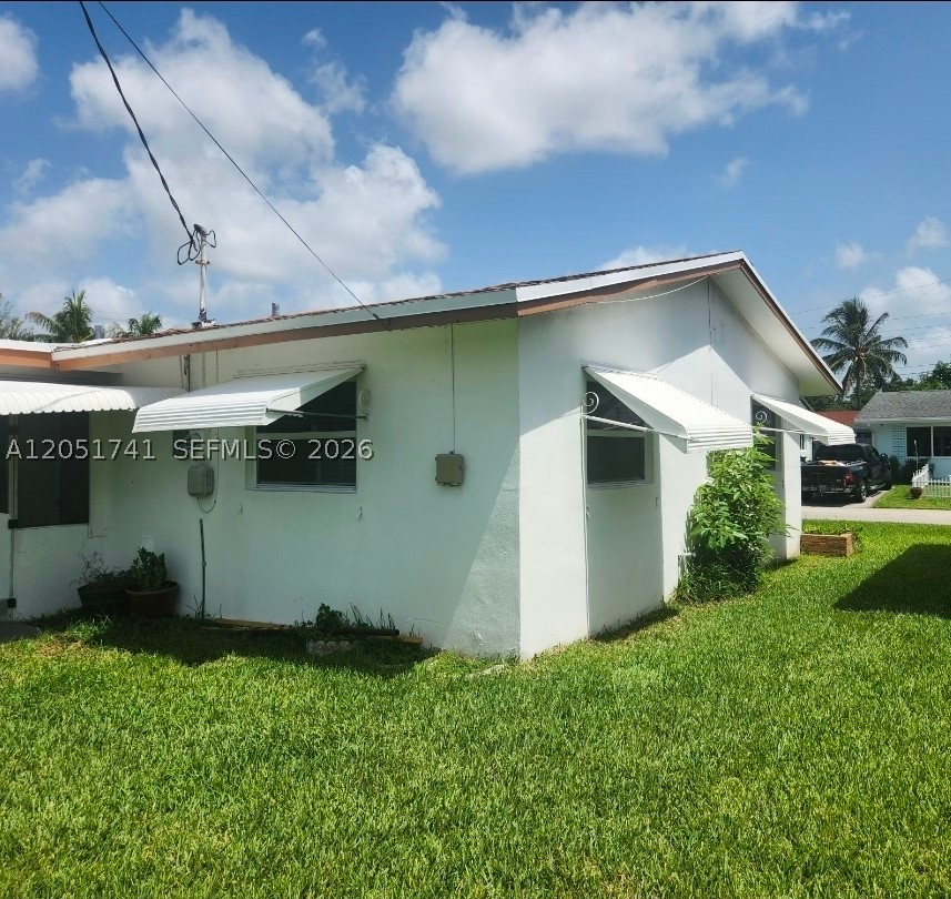 TAMARAC LAKES NORTH - Residential Lease